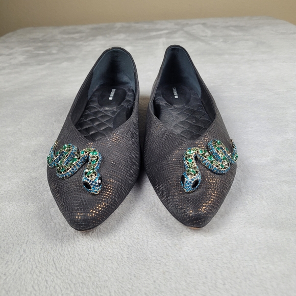 Birdies Flats Size 10 Pointed Toe Embossed Leather Snake Shoes - Picture 3 of 12